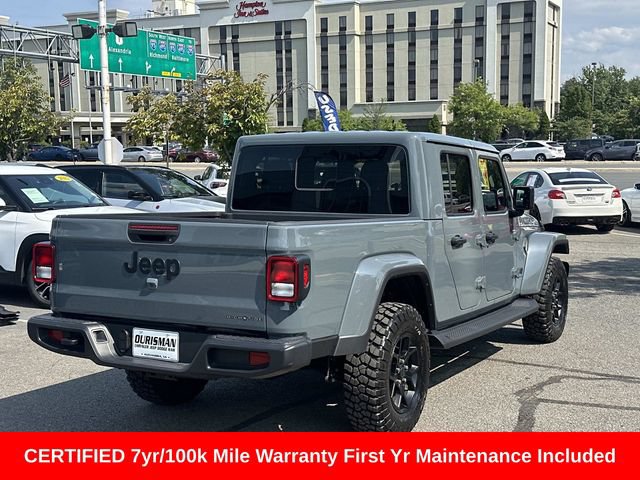 Used 2025 Jeep Gladiator Sport AWD/4WD image 3
