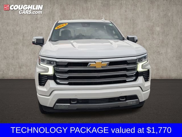 Used 2023 Chevrolet Silverado 1500 High Country w/ High Country Premium Package AWD/4WD image 2