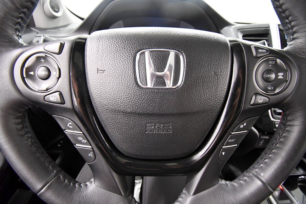 Certified 2017 Honda Pilot Touring image 22
