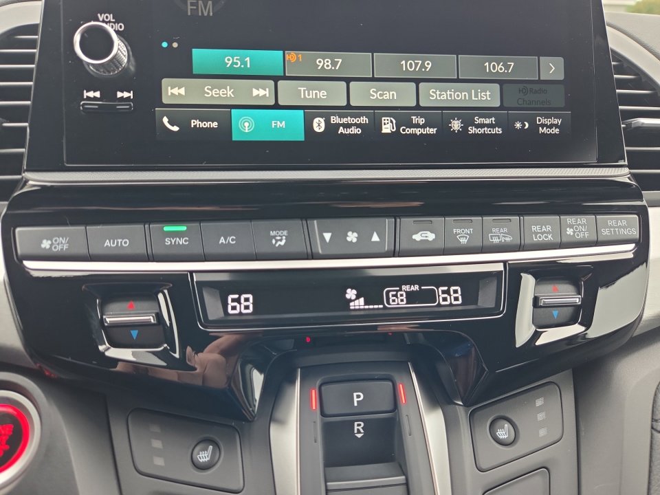 Certified 2026 Honda Odyssey EX-L image 18
