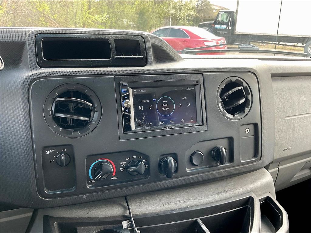 Used 2016 Ford E-350 and Econoline 350 Super Duty RWD image 14