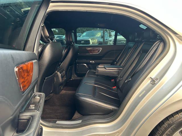 Used 2018 Lincoln Continental Premiere FWD image 6