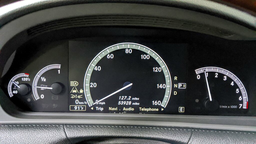 Used 2011 Mercedes-Benz CL 550 4MATIC image 19