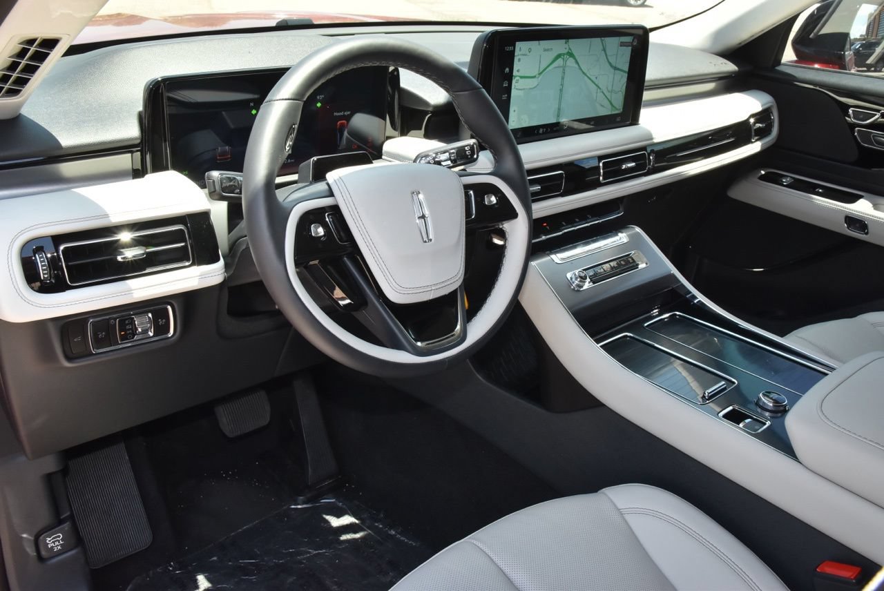 New 2026 Lincoln Aviator 2WD image 33