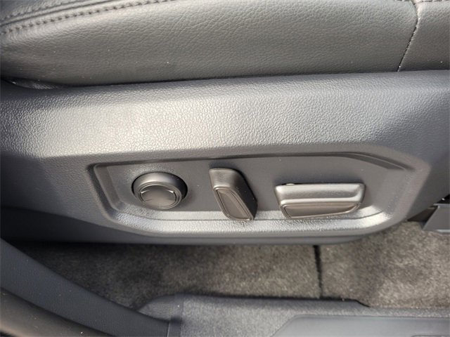 Used 2025 Toyota Tundra Limited image 17