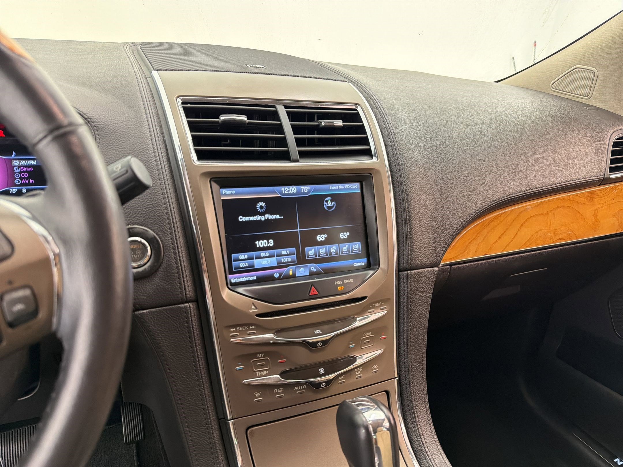 Used 2013 Lincoln MKX FWD image 22