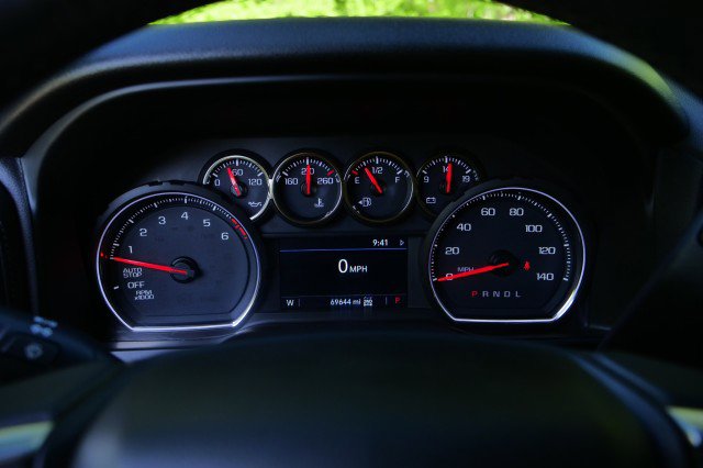 Used 2019 Chevrolet Silverado 1500 LT Trail Boss AWD/4WD image 10