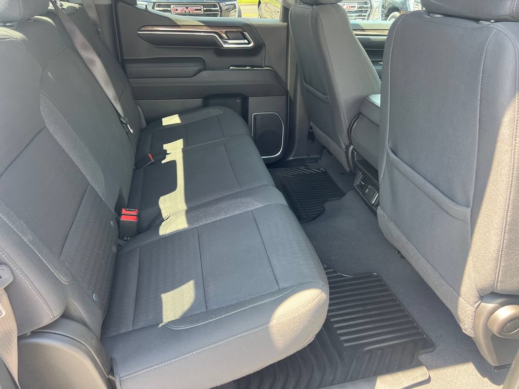 Used 2024 Chevrolet Silverado 1500 RST w/ LPO, Dark Essentials Package AWD/4WD image 16