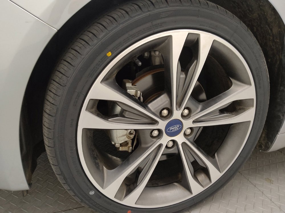 Used 2020 Ford Fusion Titanium FWD image 31