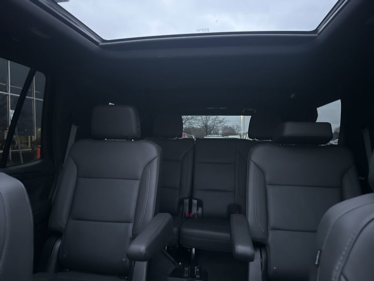 Used 2024 Chevrolet Tahoe Z71 image 27