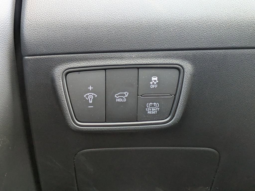 Used 2024 Hyundai Tucson Limited image 26