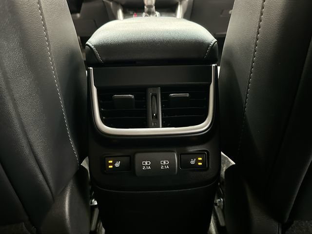 Used 2022 Subaru Outback Limited AWD/4WD image 21