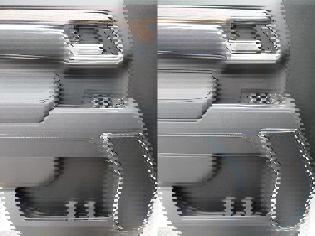 New 2026 Chevrolet Silverado 3500 LT image 25