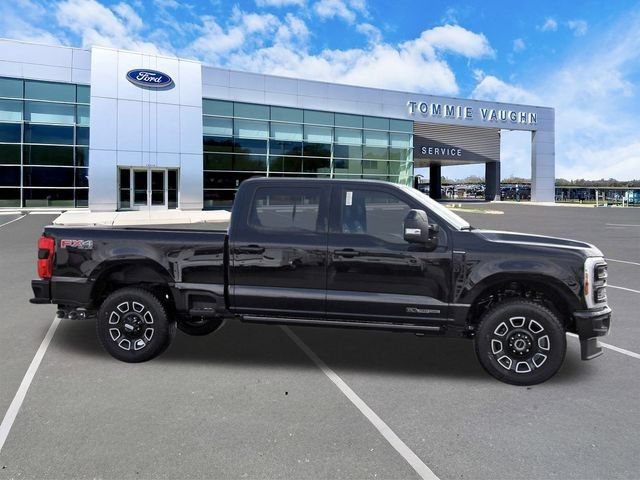 New 2026 Ford F250 Platinum w/ FX4 Off-Road Package AWD/4WD image 5
