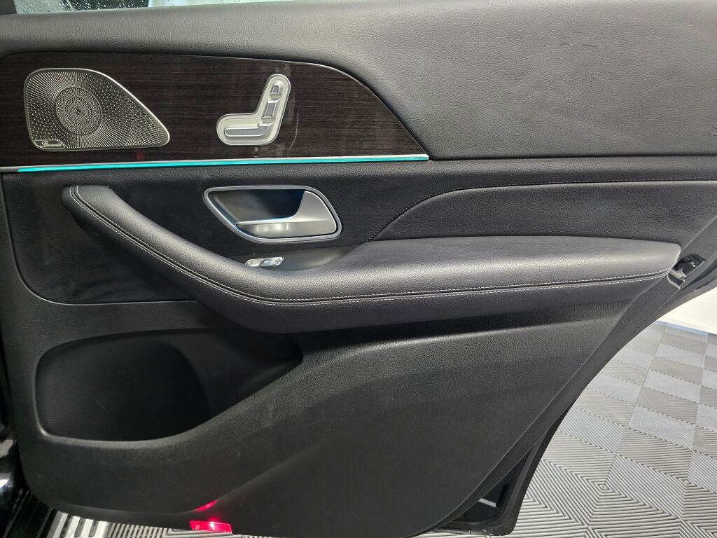 Used 2022 Mercedes-Benz GLS 450 4MATIC image 28