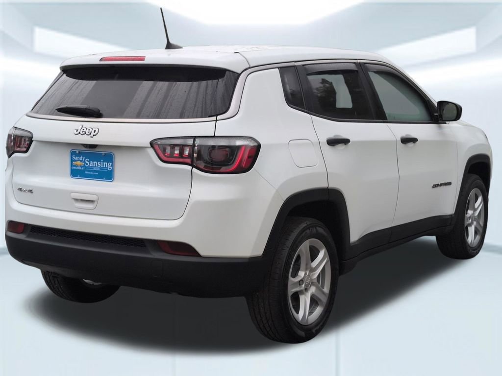Used 2023 Jeep Compass Sport image 6