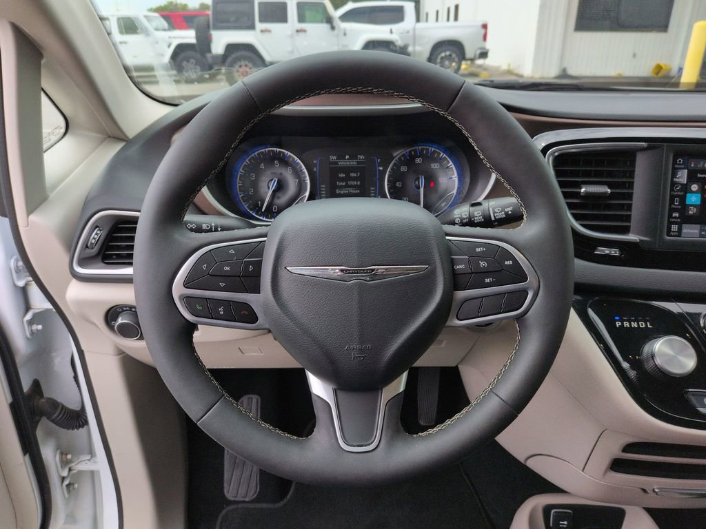 Used 2024 Chrysler Voyager LX w/ Fleet Security Group image 26