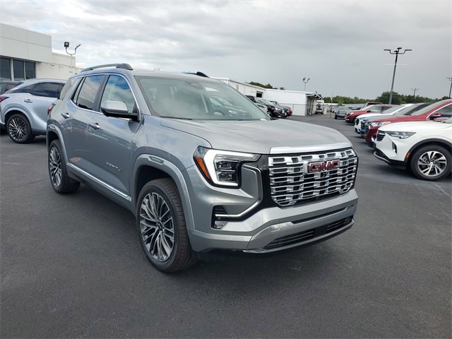 New 2026 GMC Terrain Denali w/ LPO, Floor Liner Package image 2