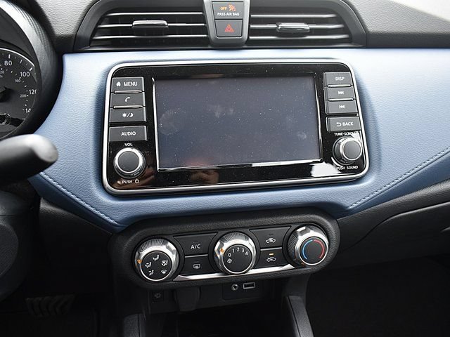 New 2025 Nissan Versa SV w/ Trunk Package FWD image 13