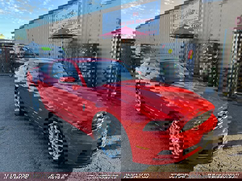 Used 2014 Ford Mustang Premium w/ Equipment Group 202A image 2