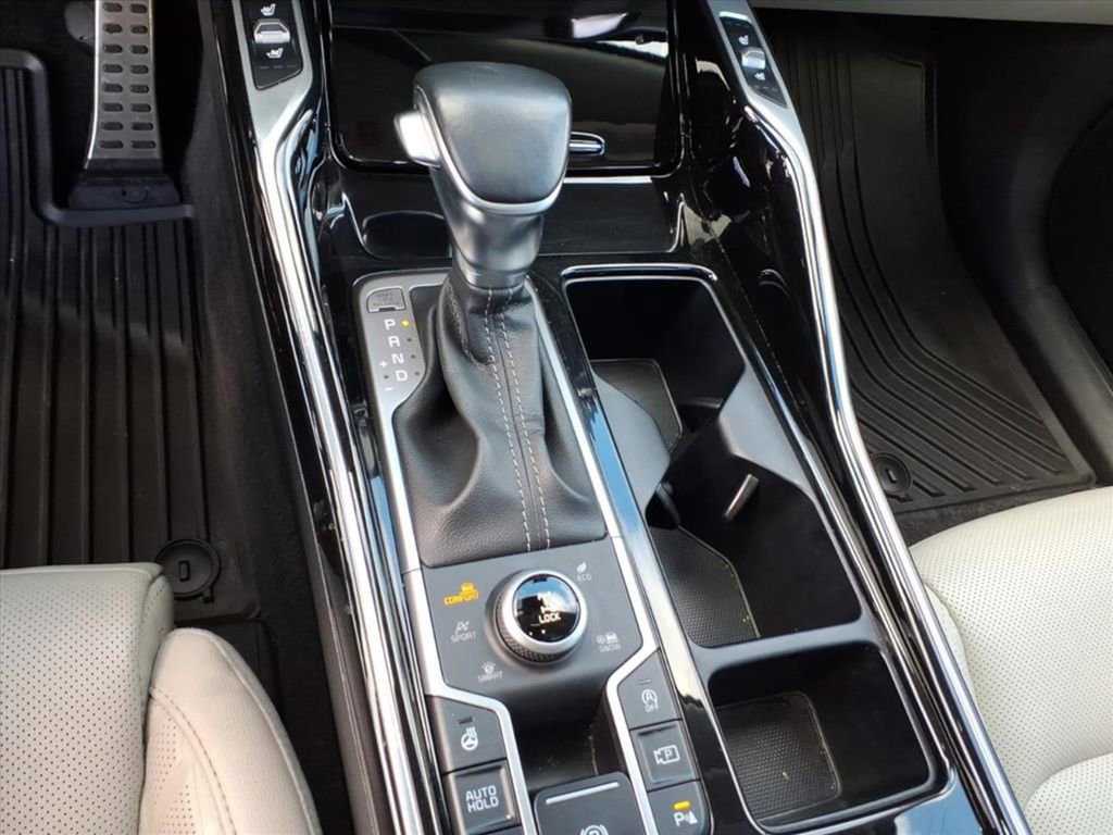 Used 2023 Kia Sorento SX image 16