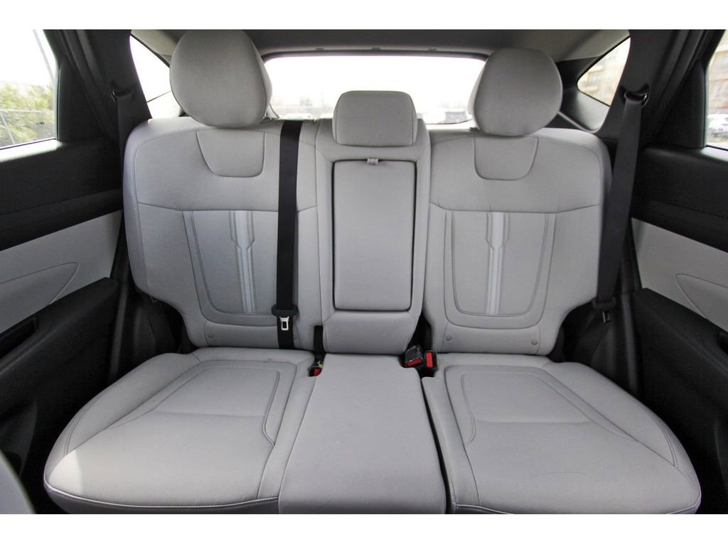 Certified 2025 Hyundai Tucson SEL image 16