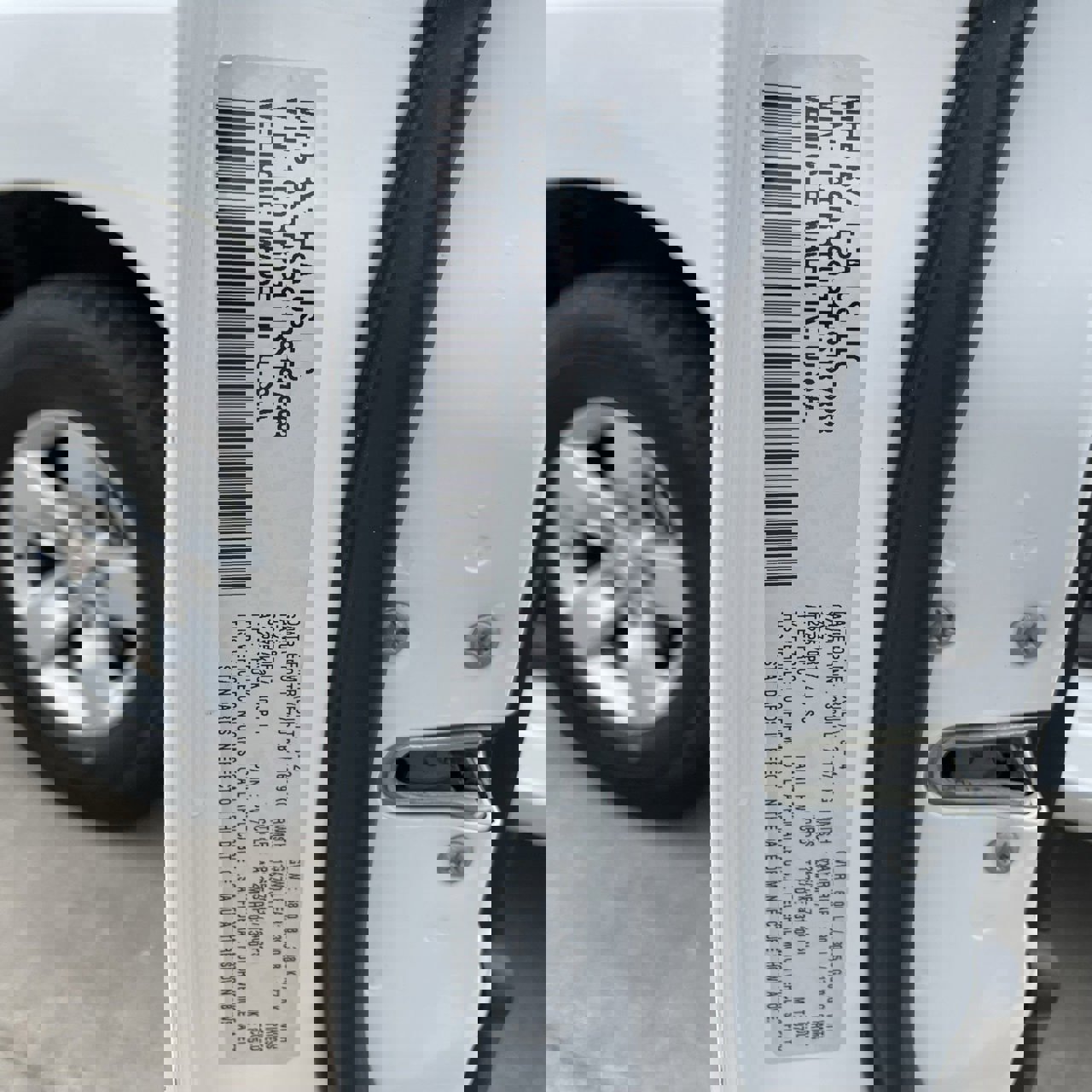 Used 2024 RAM 1500 Classic SLT image 28