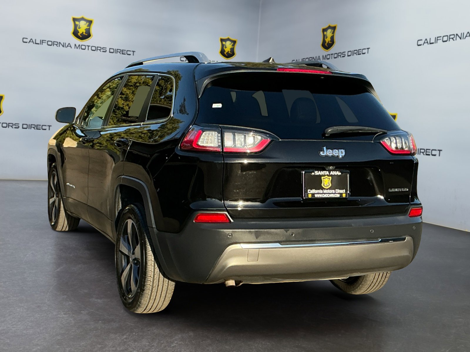Used 2019 Jeep Cherokee Limited image 7