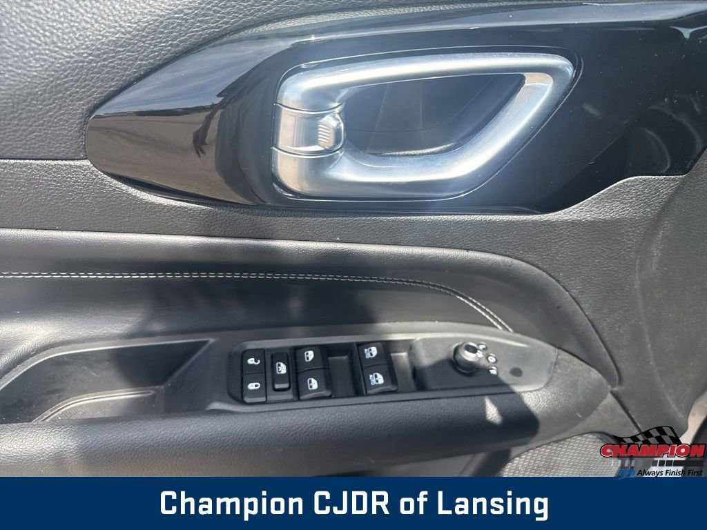 Used 2023 Jeep Compass High Altitude AWD/4WD image 14