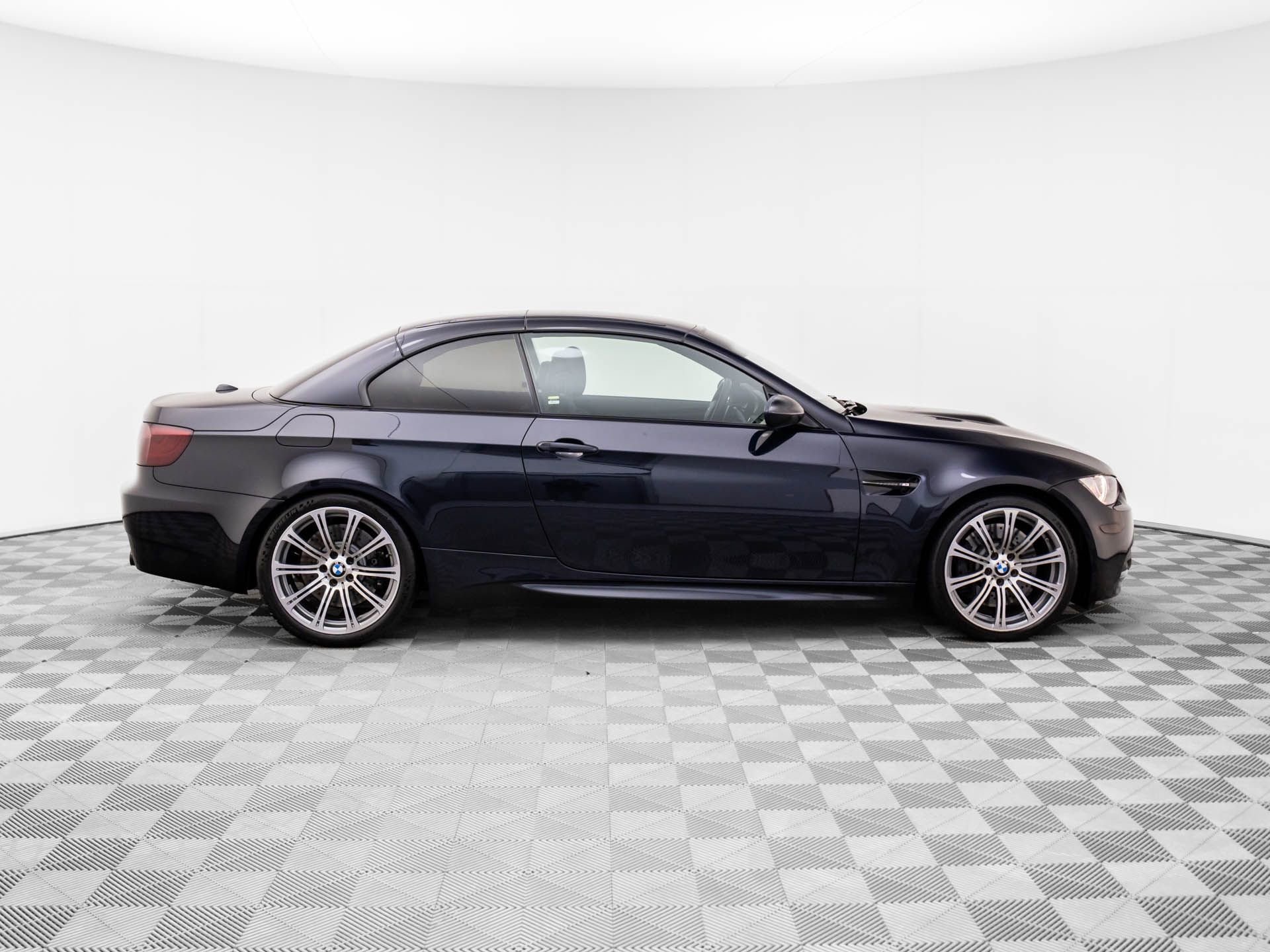 Used 2013 BMW M3 Convertible image 7
