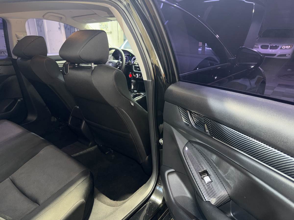 Used 2019 Honda Accord LX image 25