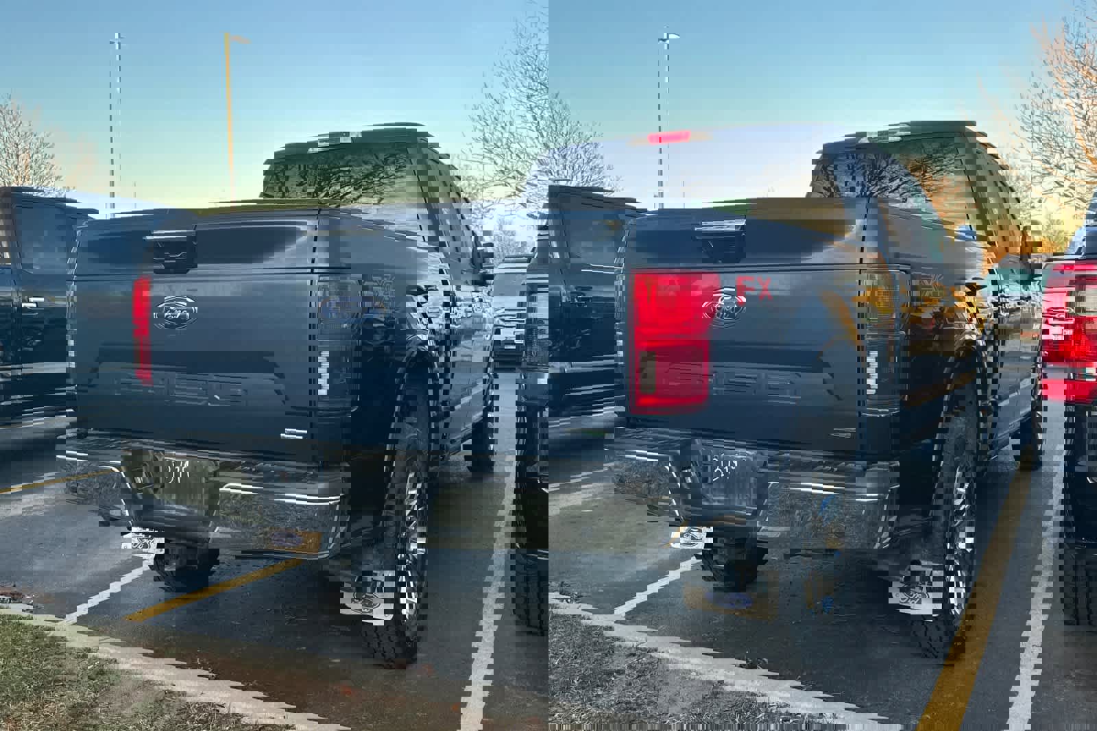 Used 2019 Ford F150 Lariat w/ Equipment Group 502A Luxury image 4