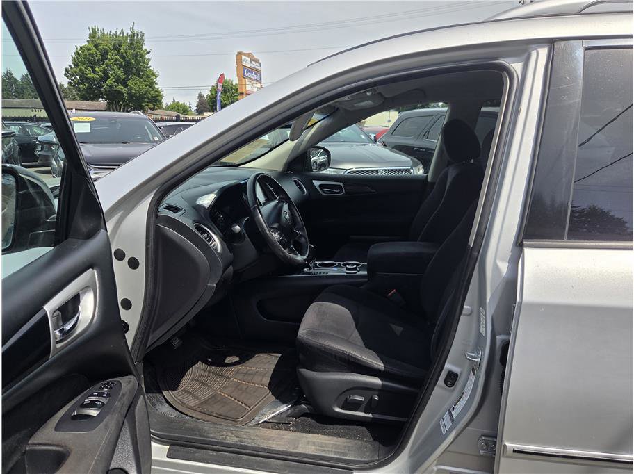 Used 2015 Nissan Pathfinder SV AWD/4WD image 14