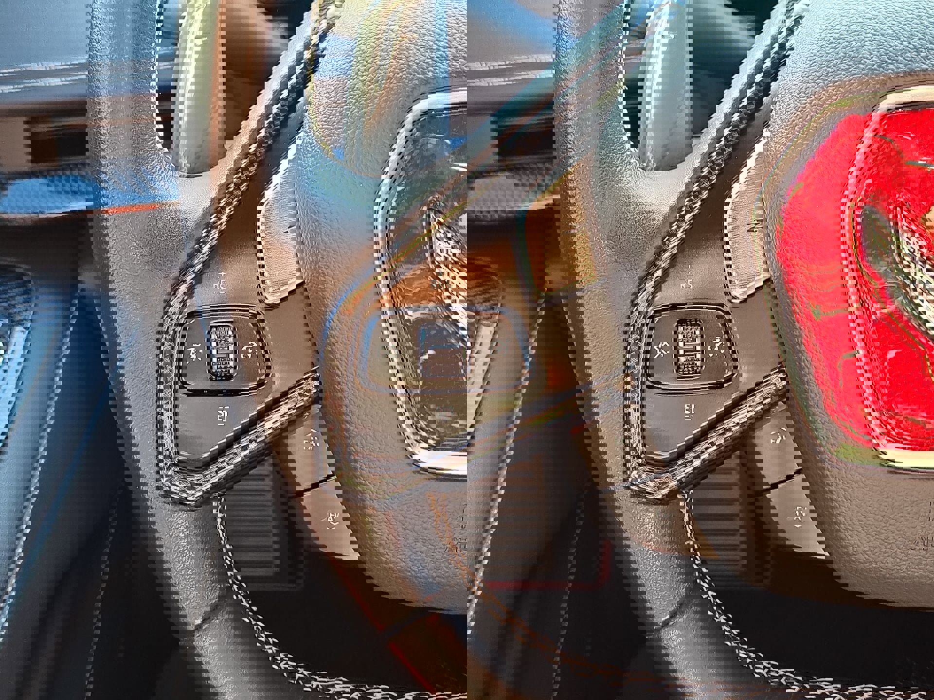 Used 2020 Chevrolet Corvette Stingray Convertible w/ 1LT image 21