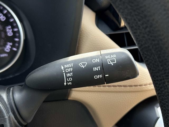 Used 2021 Toyota RAV4 LE image 25