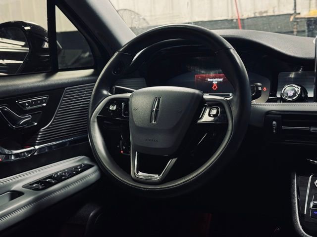 Used 2022 Lincoln Corsair Reserve w/ Equipment Group 201A image 28