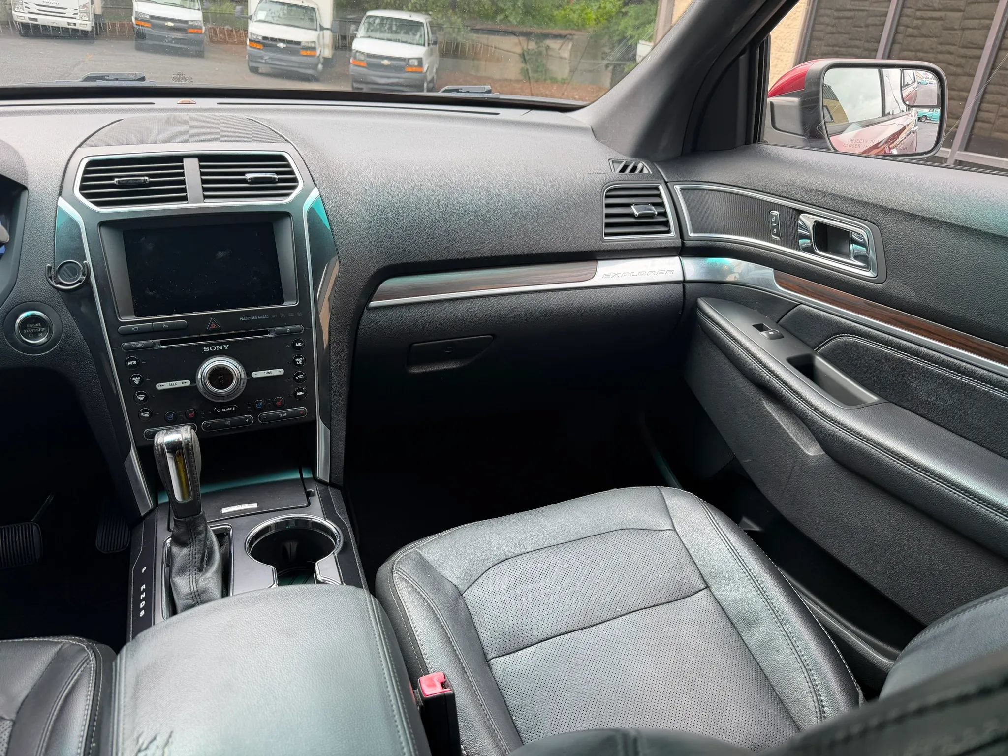 Used 2017 Ford Explorer Limited FWD image 14