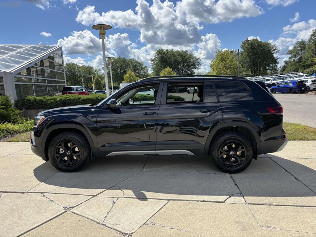 New 2026 Volkswagen Atlas Peak Edition image 4