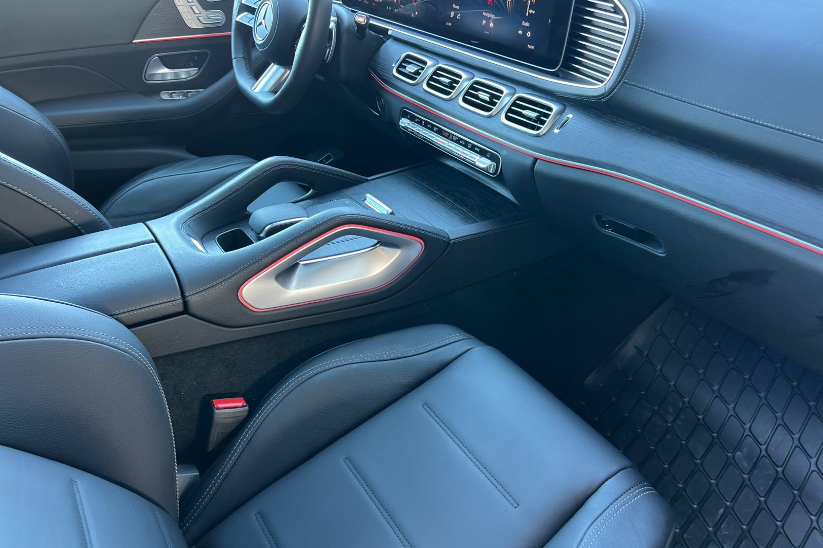 Certified 2026 Mercedes-Benz GLE 450 4MATIC Coupe image 34