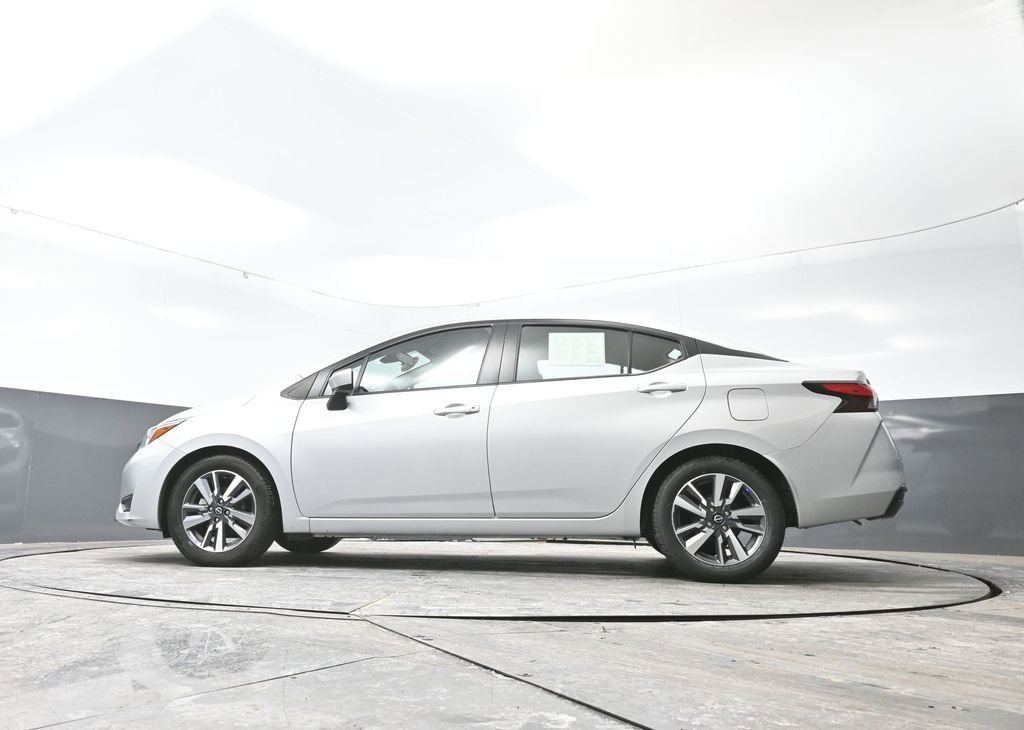 Used 2023 Nissan Versa SV image 51