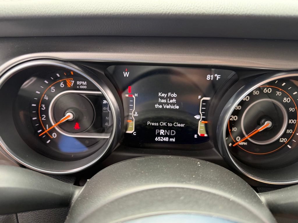 Used 2021 Jeep Wrangler Unlimited Sahara AWD/4WD image 29