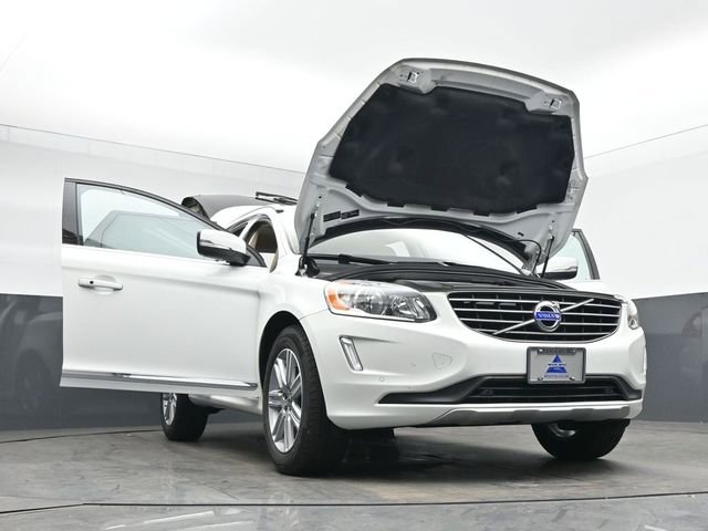 Used 2016 Volvo XC60 T6 w/ Proximity Package image 46