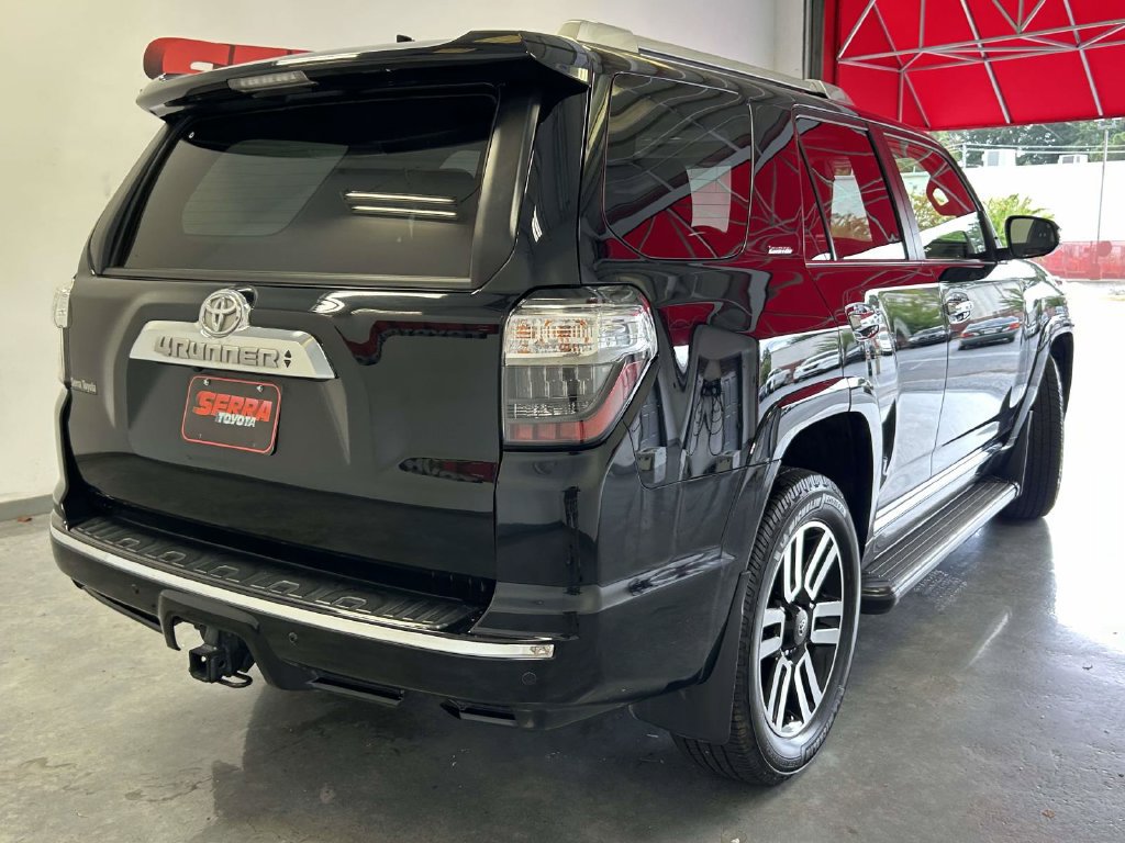 Used 2024 Toyota 4Runner Limited AWD/4WD image 3