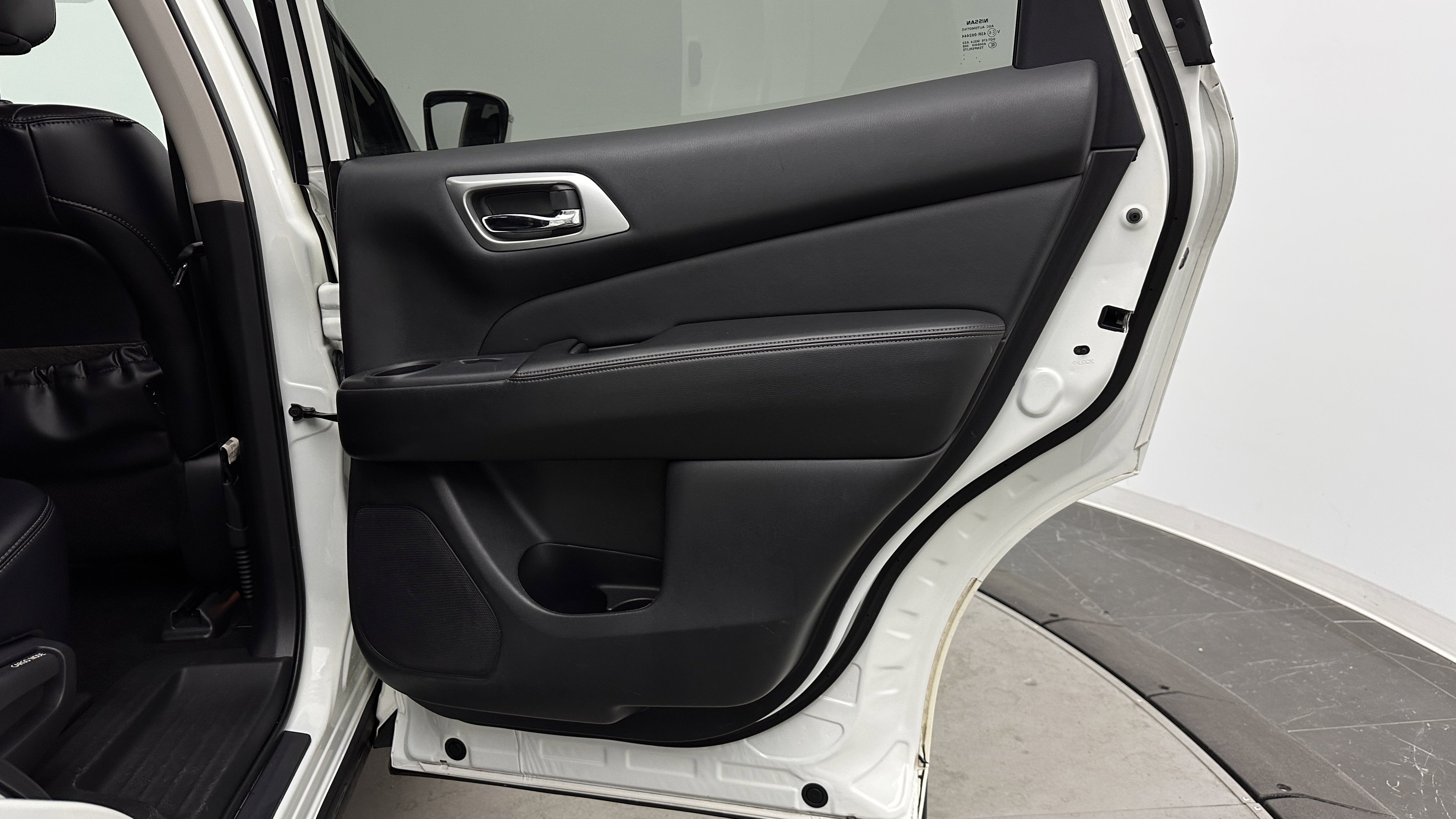 Used 2019 Nissan Pathfinder SL w/ Cargo Package image 36