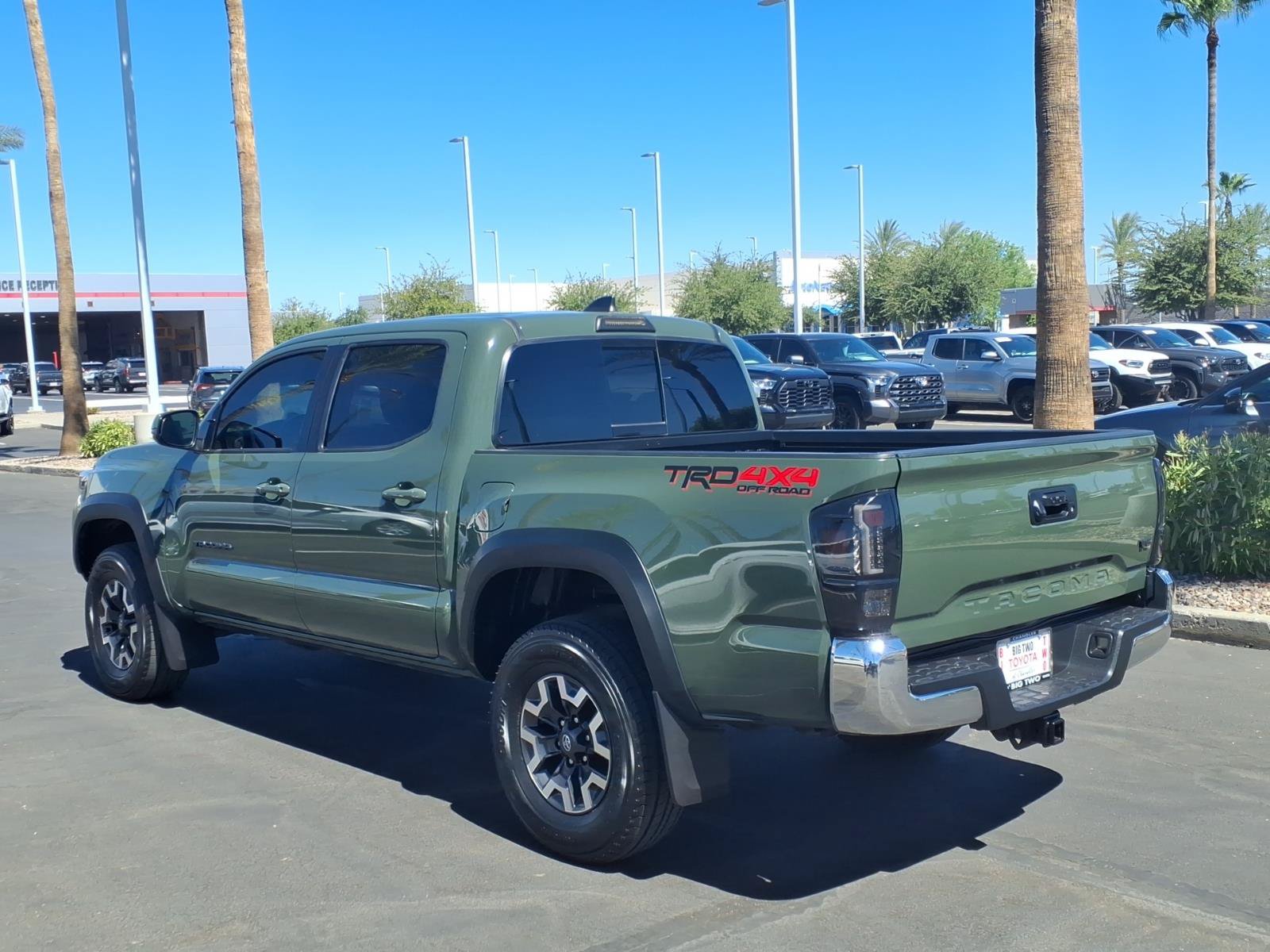 Used 2022 Toyota Tacoma TRD Off-Road AWD/4WD image 6