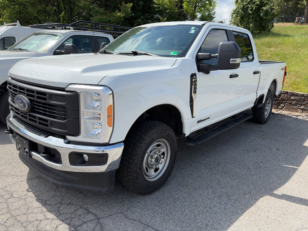 Used 2023 Ford F250 XL w/ 360-Degree Camera Package AWD/4WD image 2