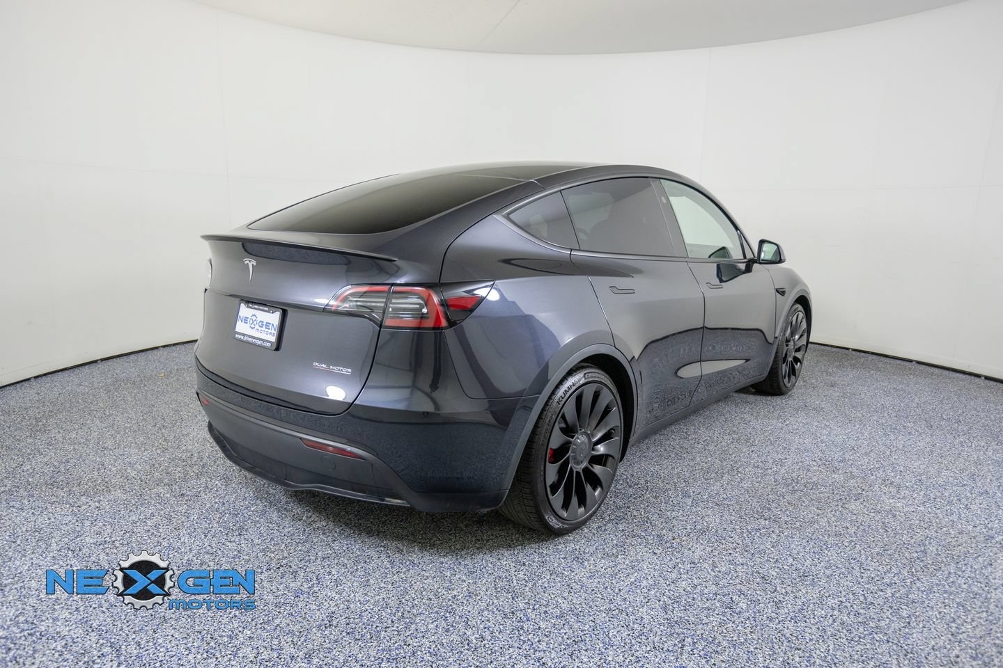 Used 2025 Tesla Model Y Performance AWD/4WD image 7