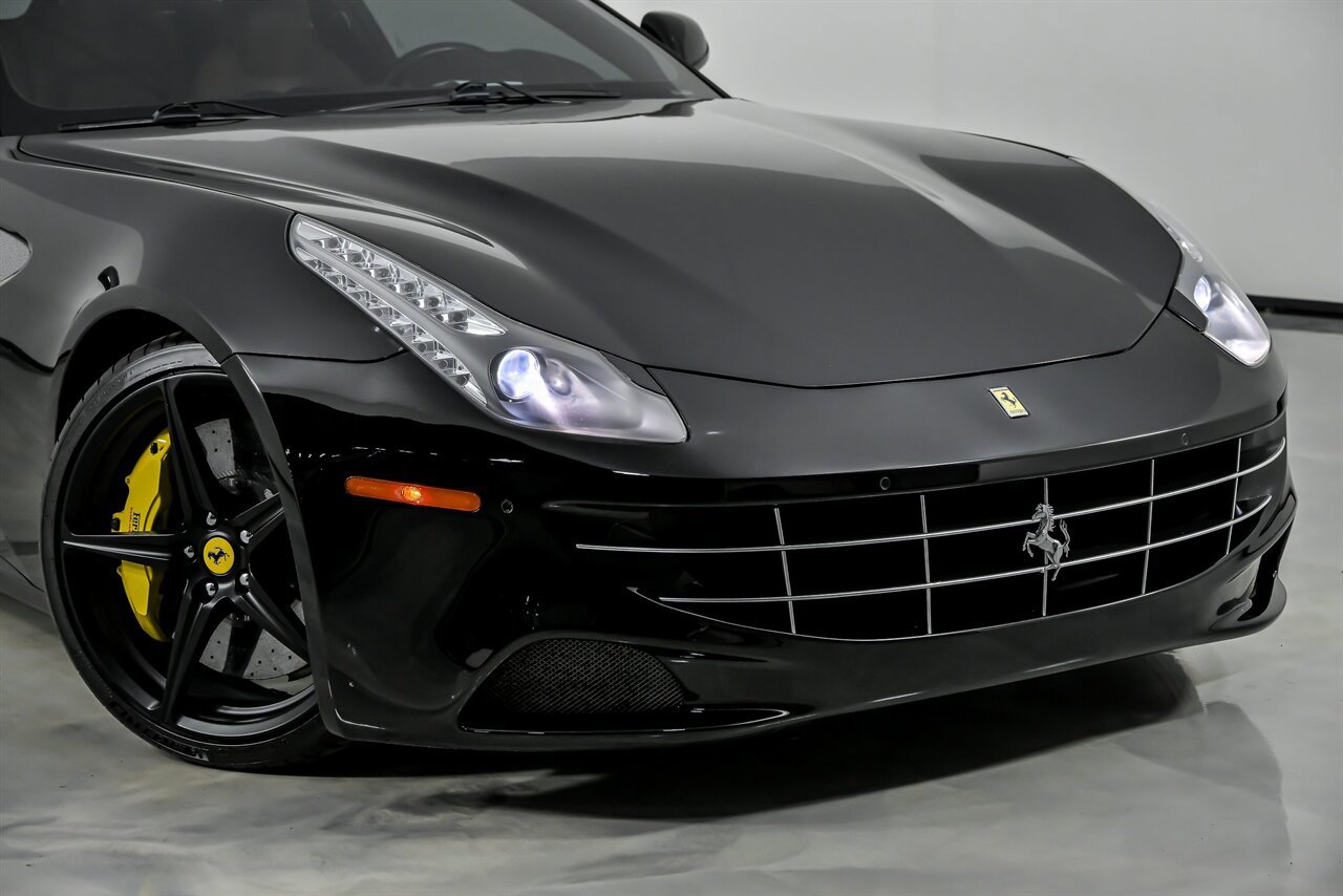 Used 2012 Ferrari FF image 3