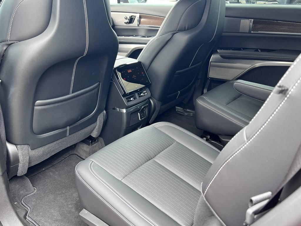 New 2026 Cadillac Vistiq Luxury AWD/4WD image 29