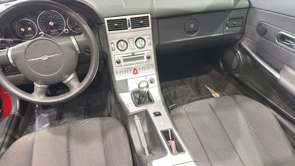 Used 2006 Chrysler Crossfire Convertible w/ Special Edition Group image 17